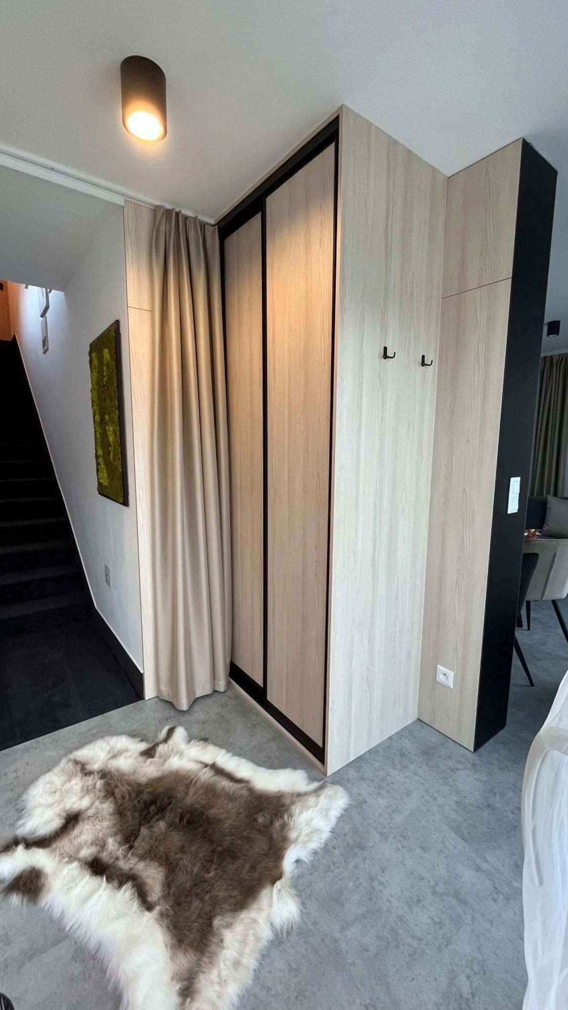 Apartmanhrabovob14 รูชอมแบรอค ภายนอก รูปภาพ